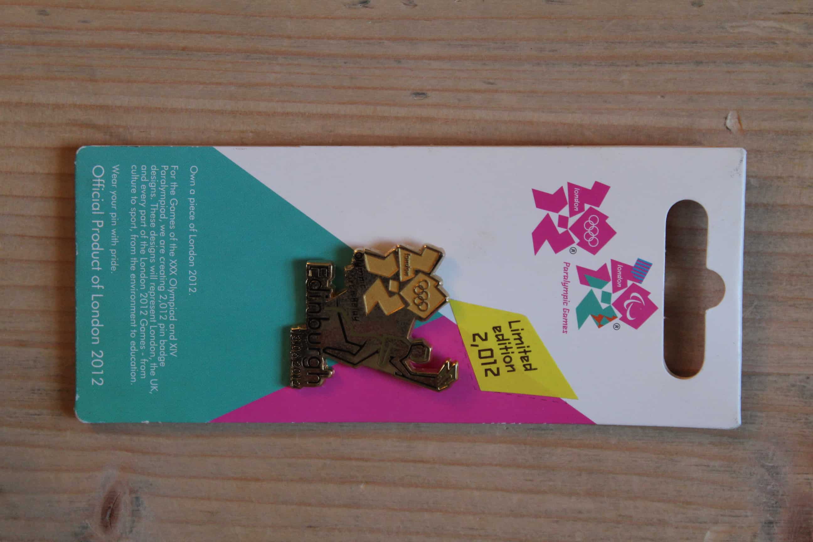 2012 LONDON OLYMPICS TORCH RELAY (EDINBURGH) PIN BADGE